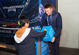 Nitto ATP Finals'da Çocukları Sevindirme - Özel hediyeler